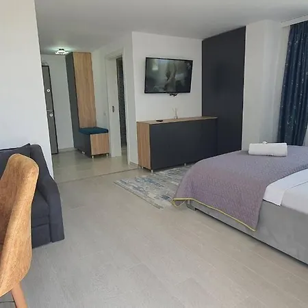 Penthouse Studio 5 Panoramic Seaview * ナボダリ