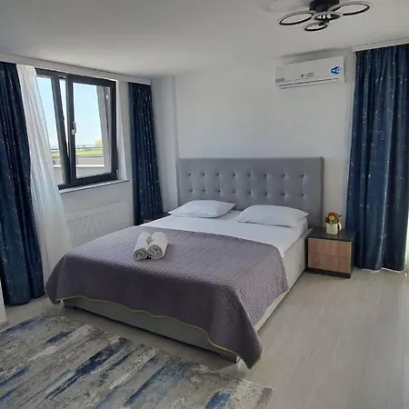 Penthouse Studio 5 Panoramic Seaview *