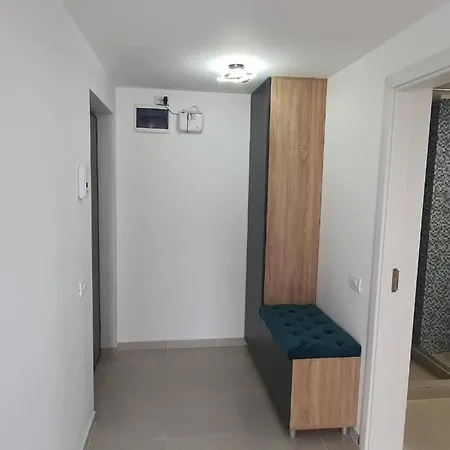 Penthouse Studio 5 Panoramic Seaview アパート ナボダリ
